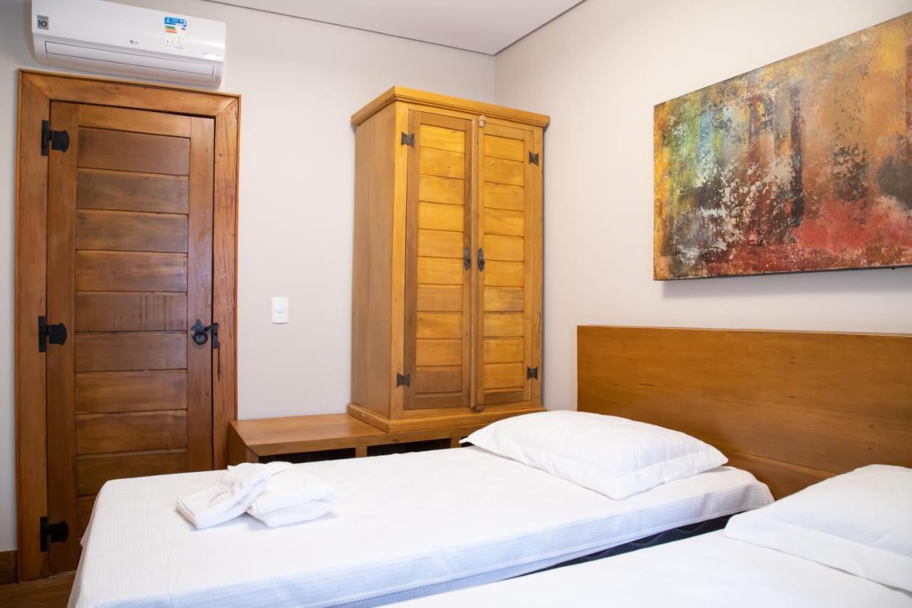 Espaco 250 - Apto Mobiliado, 3 Quartos, Sendo Uma Suite, Banheiro Social, Cozinha Completa, Sala De Estar, Ar Condicionado, Tv E Internet Тірадентіс Екстер'єр фото