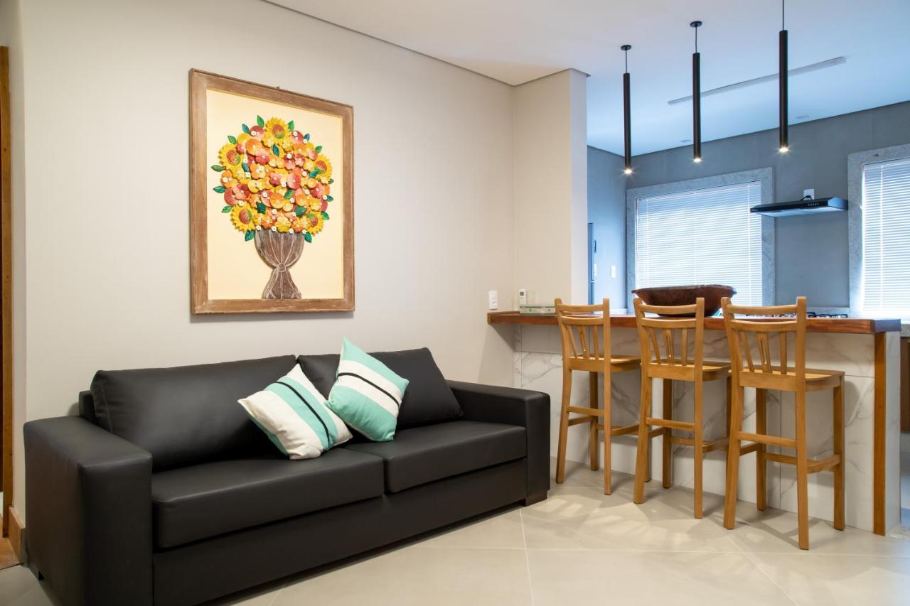 Espaco 250 - Apto Mobiliado, 3 Quartos, Sendo Uma Suite, Banheiro Social, Cozinha Completa, Sala De Estar, Ar Condicionado, Tv E Internet Тірадентіс Екстер'єр фото